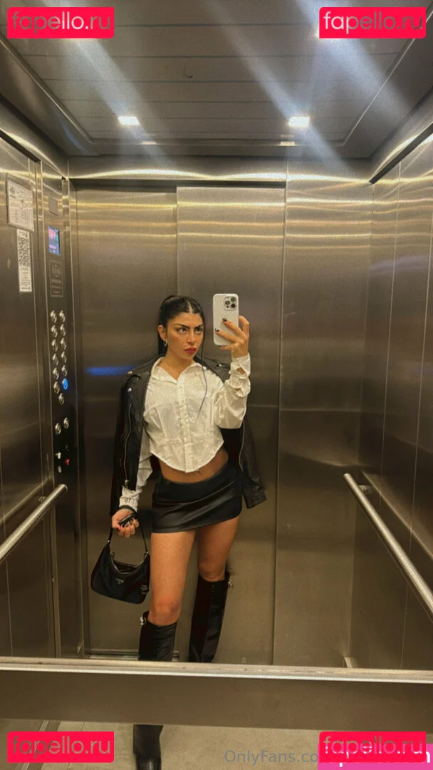 queen.amy Onlyfans Photo Gallery 