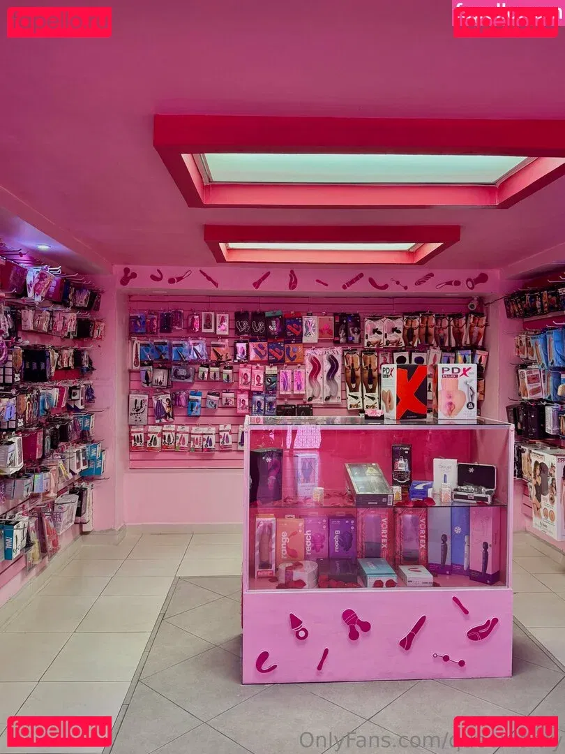 queen.amy Onlyfans Photo Gallery 