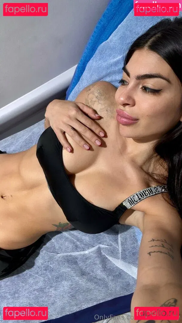 queen.amy Onlyfans Photo Gallery 