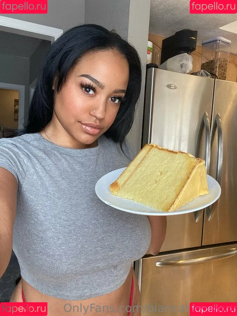 biancathebaker Onlyfans Photo Gallery 