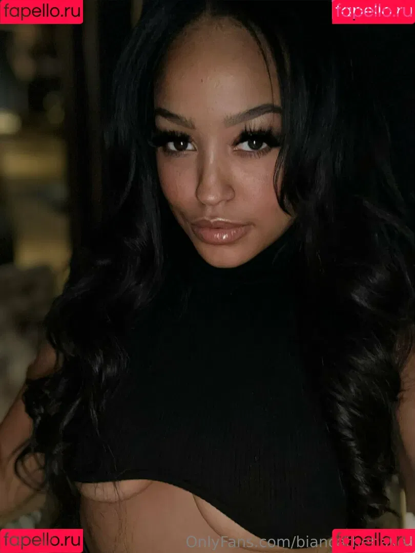 biancathebaker Onlyfans Photo Gallery 