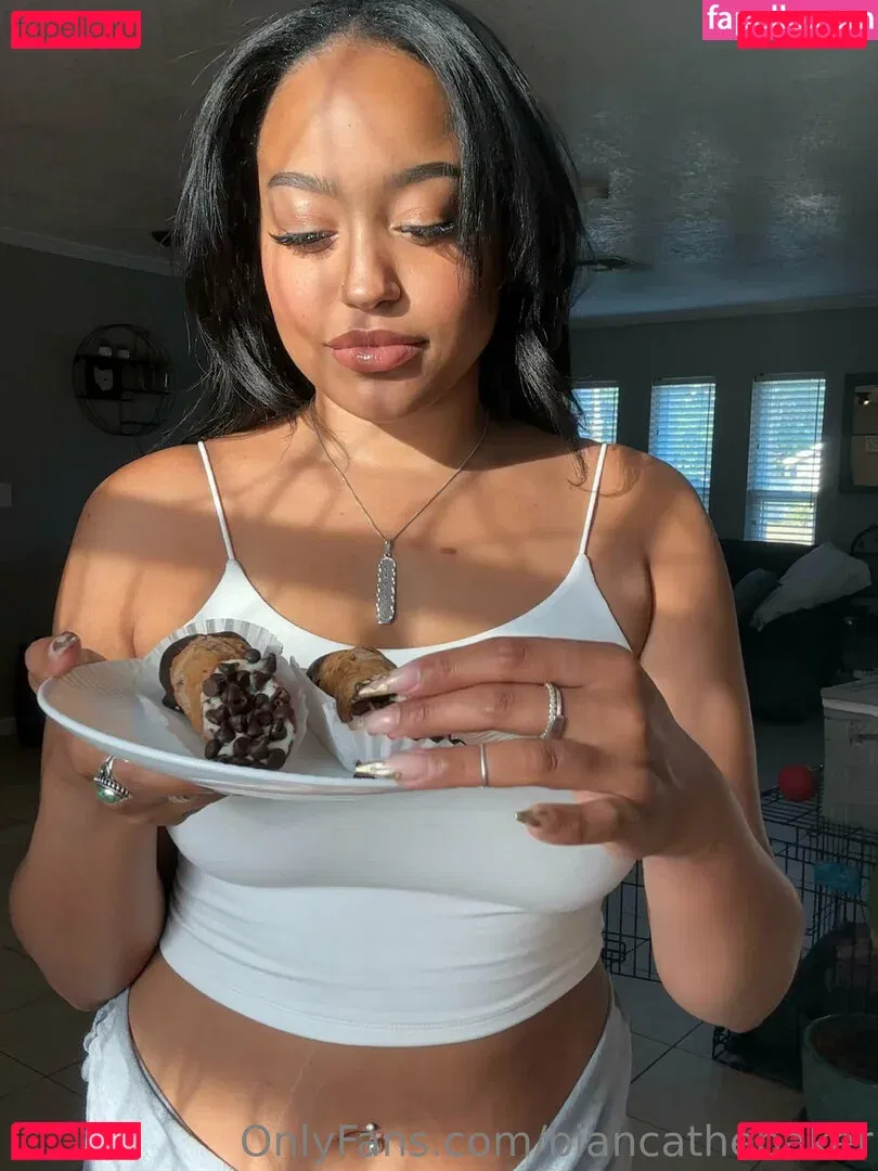 biancathebaker Onlyfans Photo Gallery 