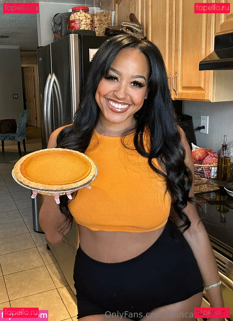 biancathebaker Onlyfans Photo Gallery 