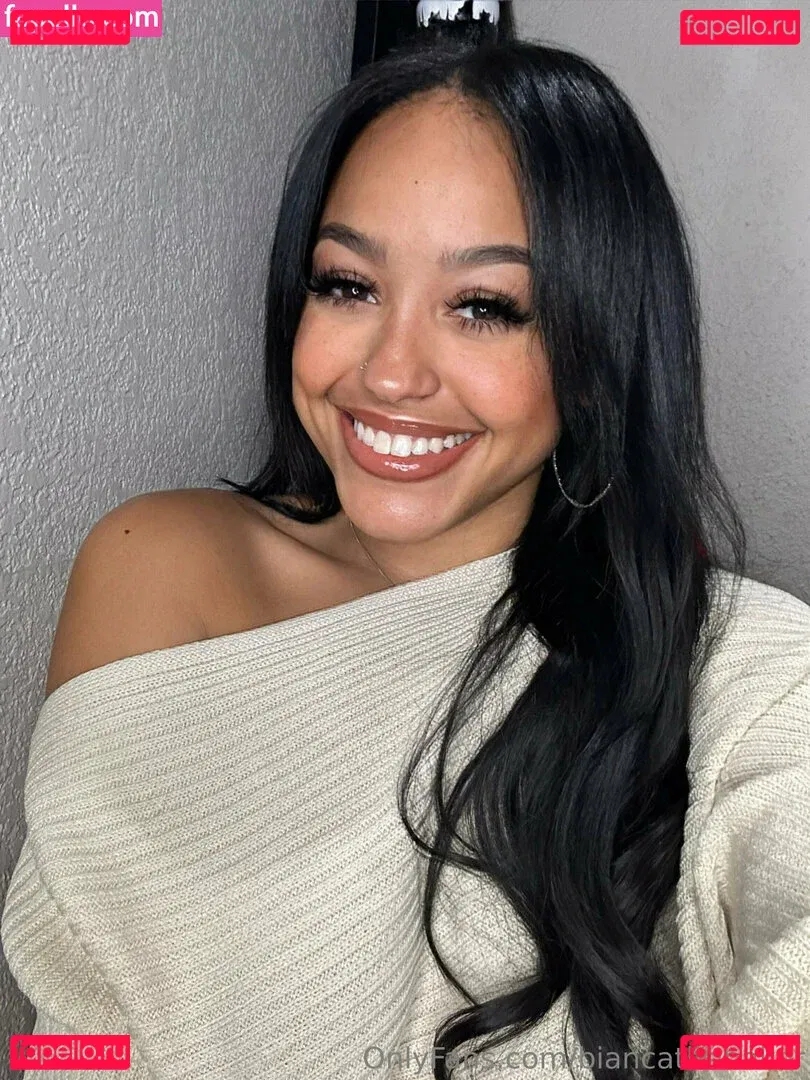 biancathebaker Onlyfans Photo Gallery 