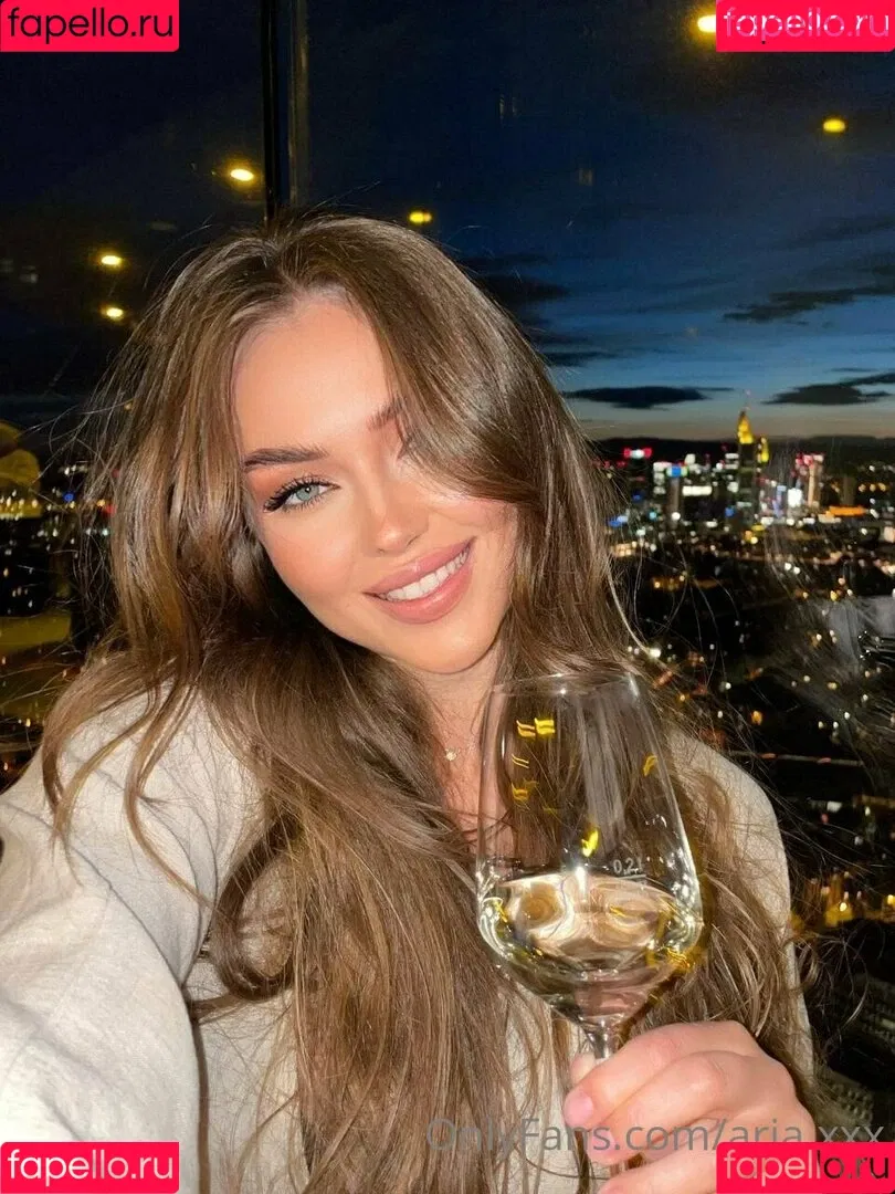 aria.xxx Onlyfans Photo Gallery 