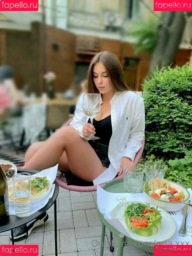 aria.xxx Onlyfans Photo Gallery 