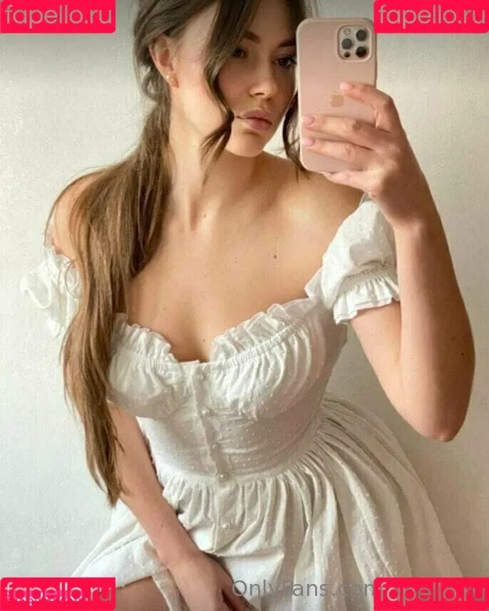 aria.xxx Onlyfans Photo Gallery 