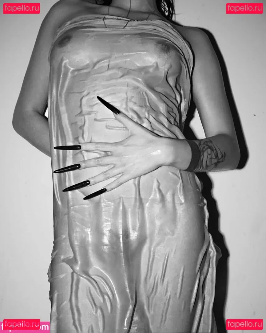 Dieu Linh Vuong Onlyfans Photo Gallery 