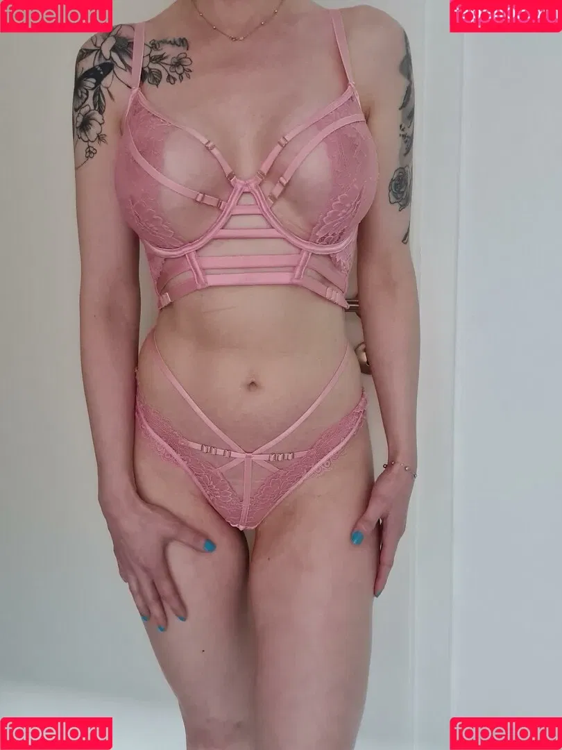 Elena_Electra Onlyfans Photo Gallery 