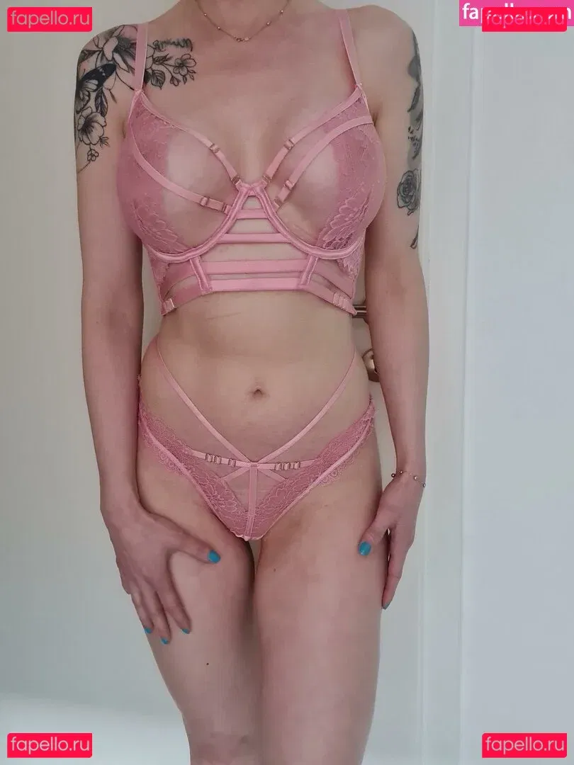 Elena_Electra Onlyfans Photo Gallery 