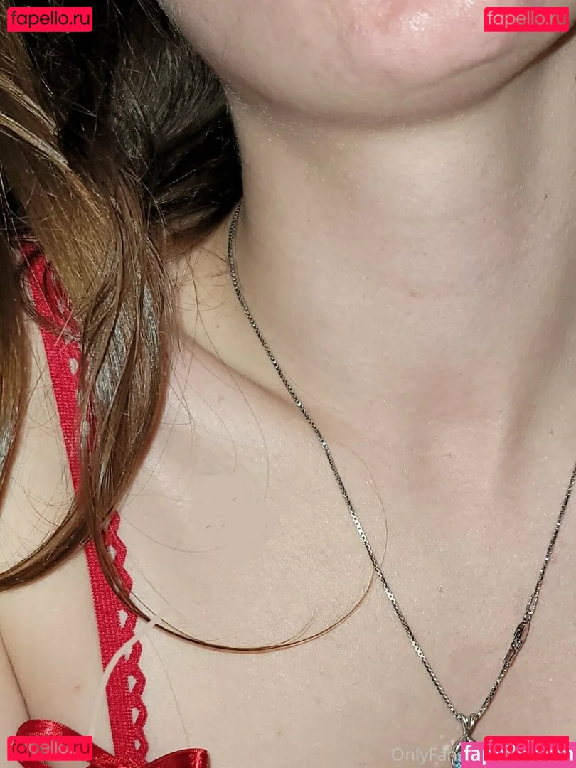 spilledwine420 Onlyfans Photo Gallery 