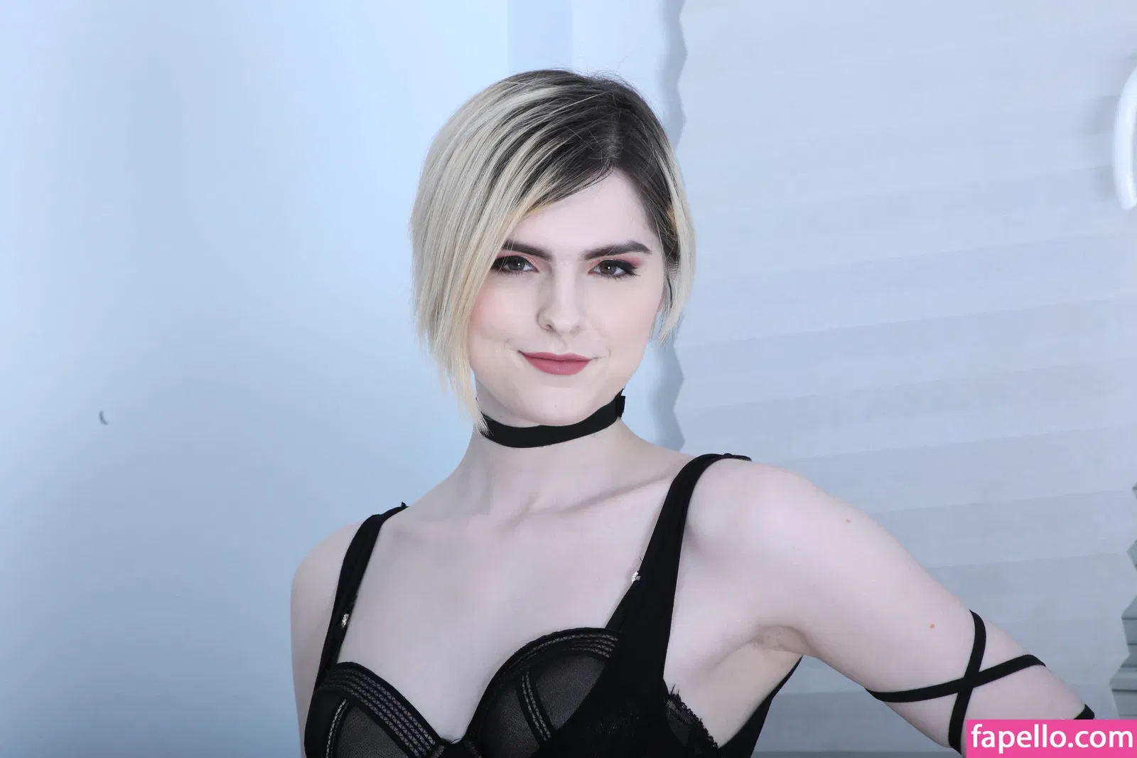 Ella Hollywood Onlyfans Photo Gallery 