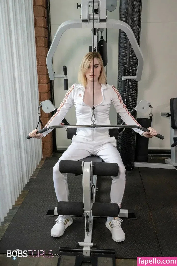 Ella Hollywood Onlyfans Photo Gallery 