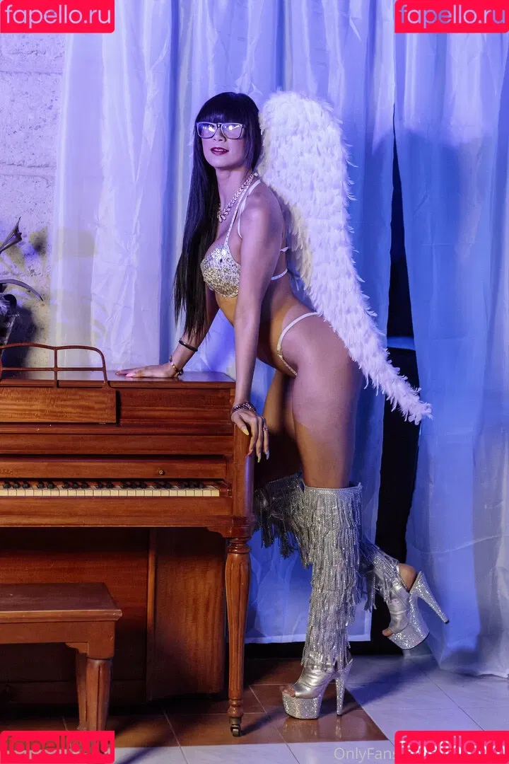 Mia Marin Onlyfans Photo Gallery 