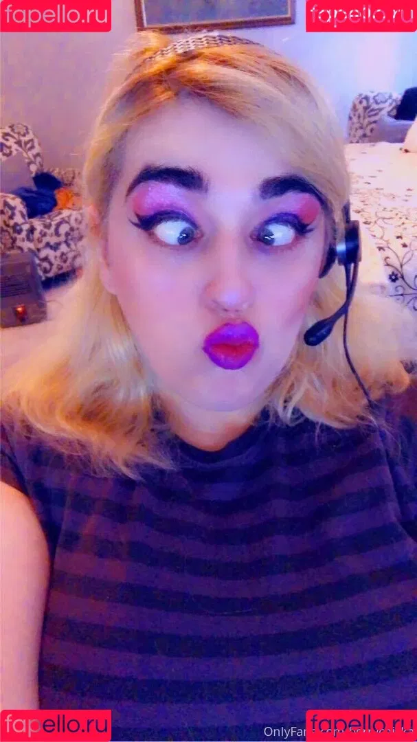 berrychicka Onlyfans Photo Gallery 