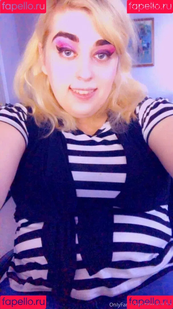 berrychicka Onlyfans Photo Gallery 