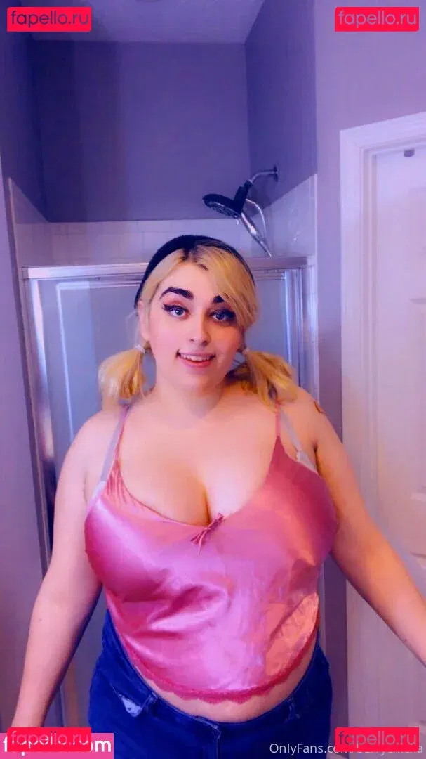 berrychicka Onlyfans Photo Gallery 