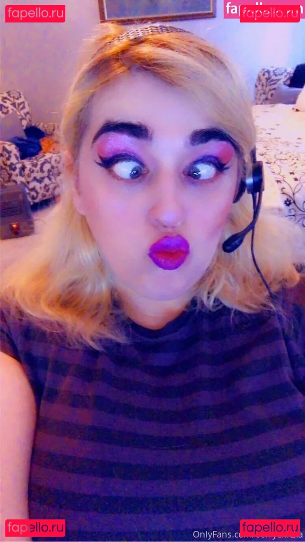 berrychicka Onlyfans Photo Gallery 