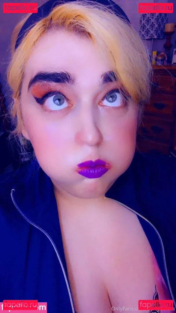 berrychicka Onlyfans Photo Gallery 