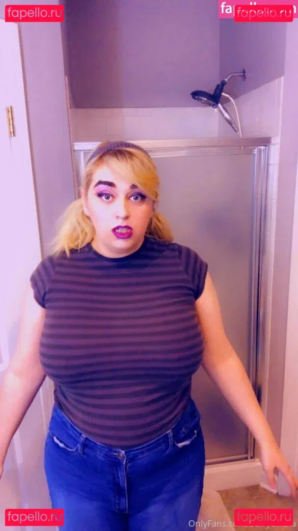 berrychicka Onlyfans Photo Gallery 