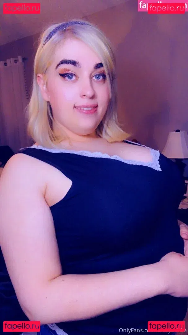 berrychicka Onlyfans Photo Gallery 