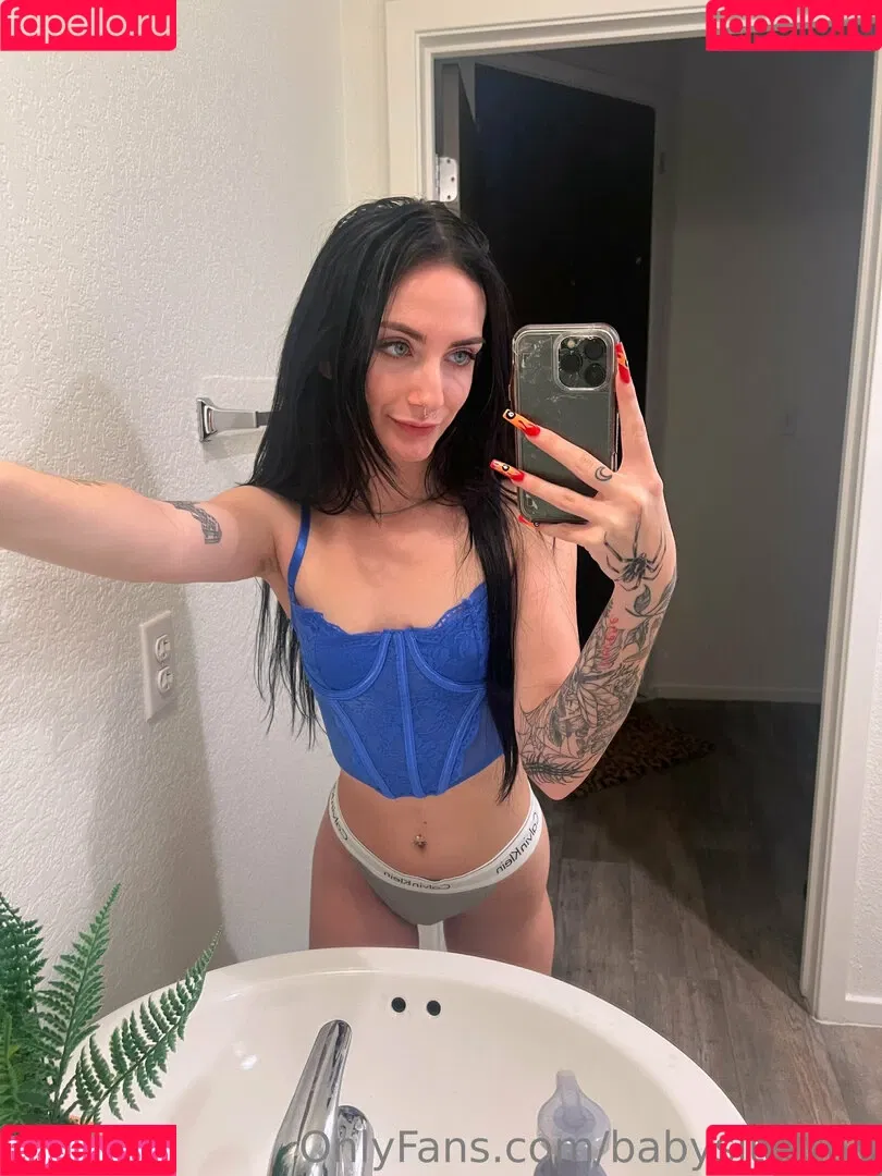babysitter69 Onlyfans Photo Gallery 