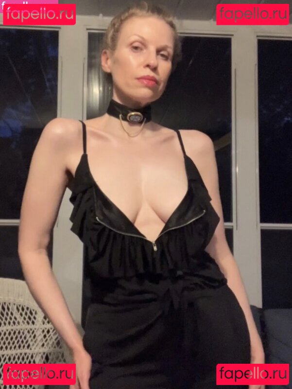 Goldenpinupgal Nude Onlyfans Photo 4