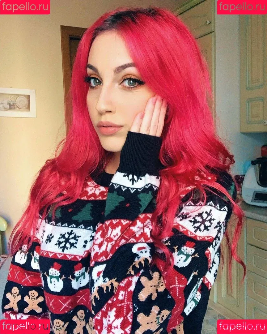 Mona Schon Onlyfans Photo Gallery 