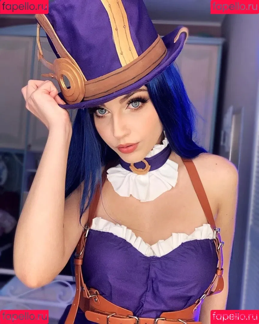 Mona Schon Onlyfans Photo Gallery 