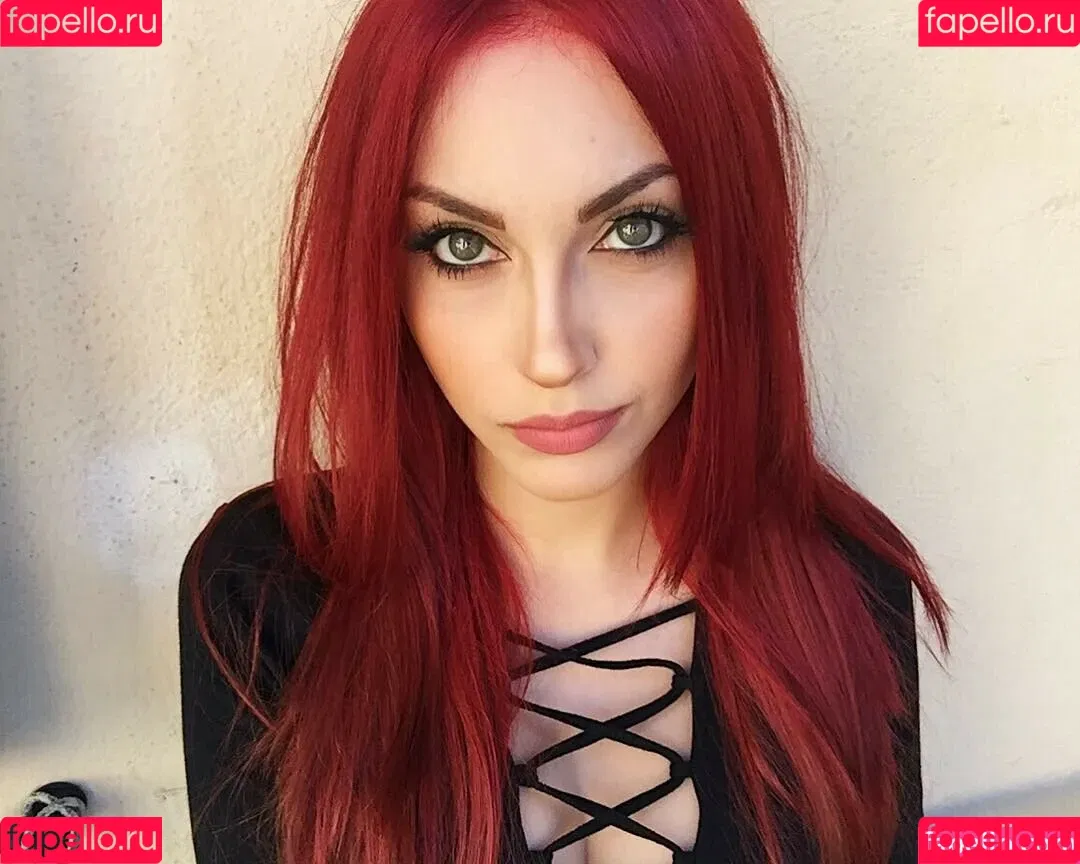 Mona Schon Onlyfans Photo Gallery 
