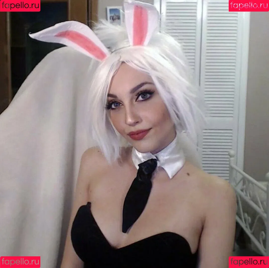 Mona Schon Onlyfans Photo Gallery 