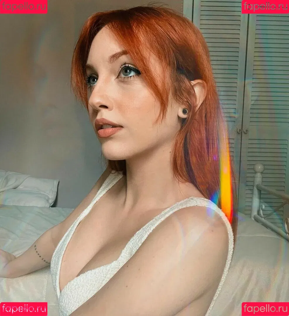 Mona Schon Onlyfans Photo Gallery 