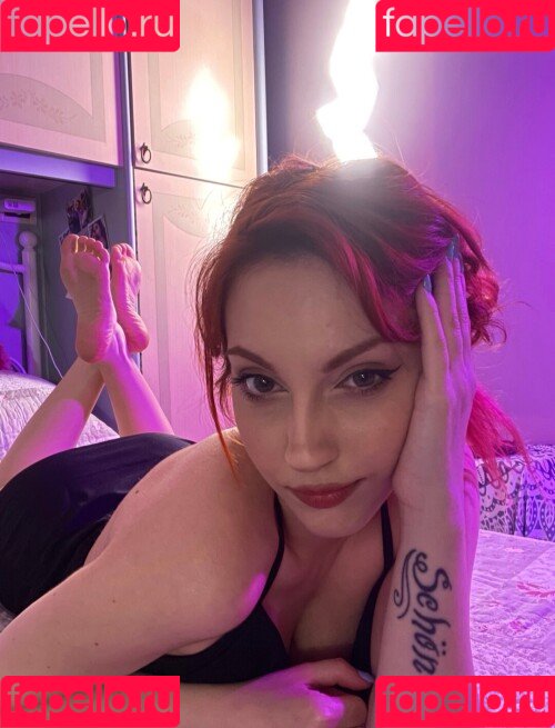 Mona Schon Onlyfans Photo Gallery 