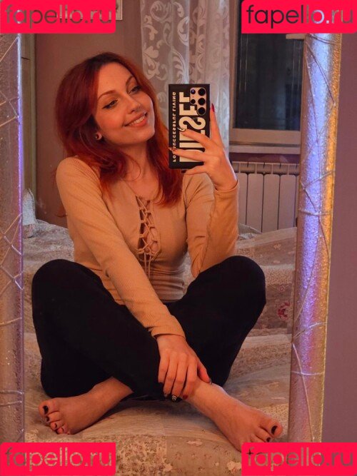 Mona Schon Onlyfans Photo Gallery 