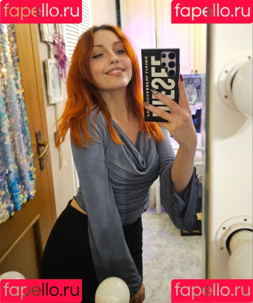 Mona Schon Onlyfans Photo Gallery 