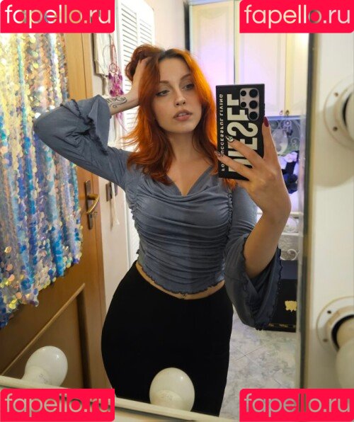 Mona Schon Onlyfans Photo Gallery 