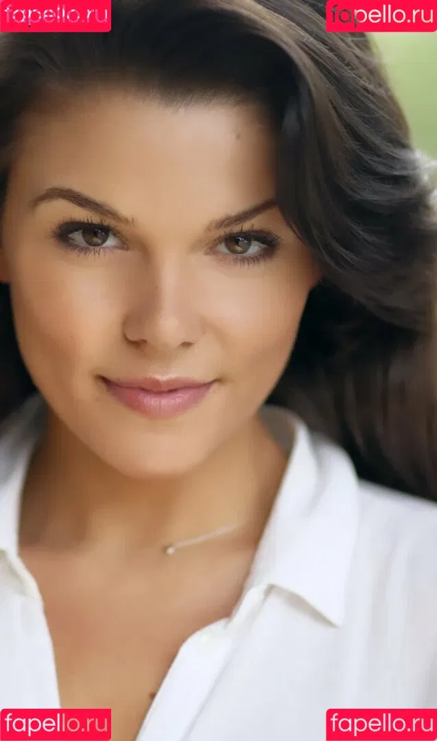 Faye Brookes Onlyfans Photo Gallery 