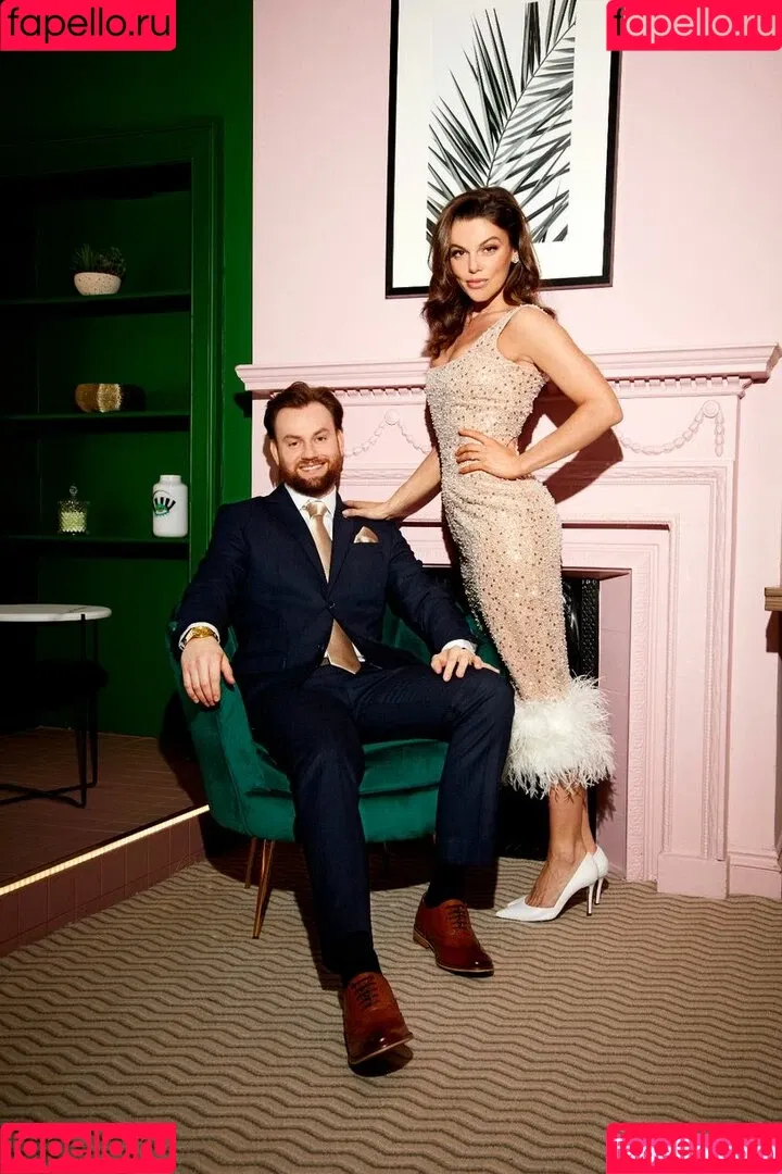 Faye Brookes Onlyfans Photo Gallery 