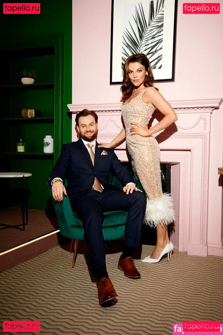 Faye Brookes Onlyfans Photo Gallery 