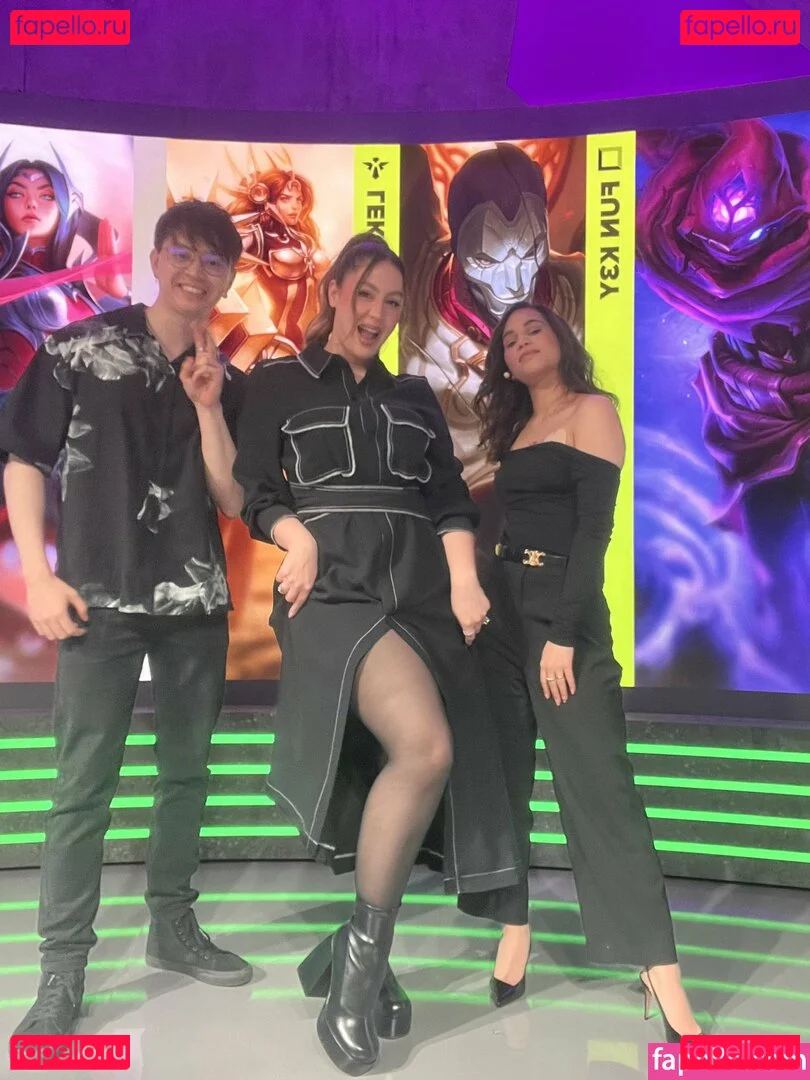 trippylunax Onlyfans Photo Gallery 