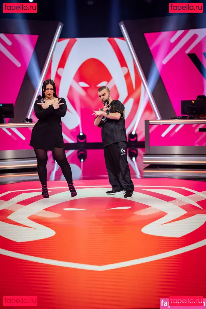 trippylunax Onlyfans Photo Gallery 