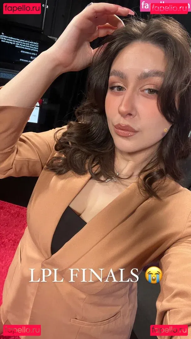 trippylunax Onlyfans Photo Gallery 