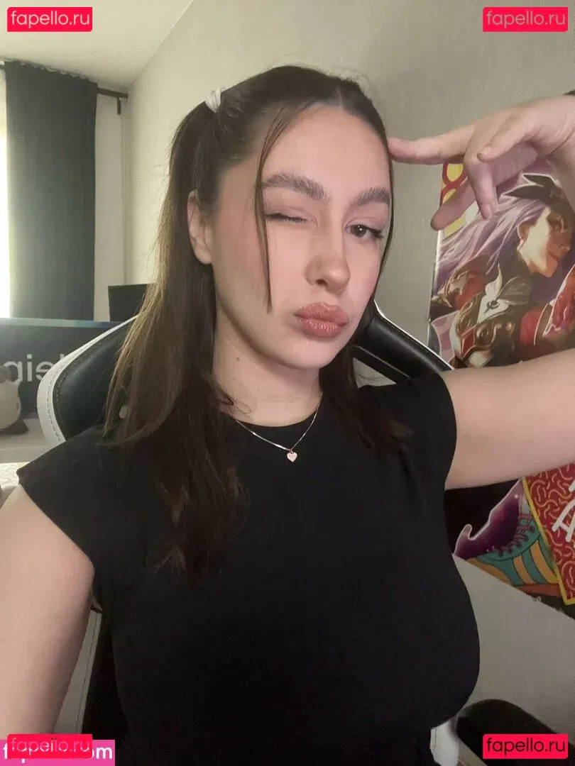 trippylunax Onlyfans Photo Gallery 