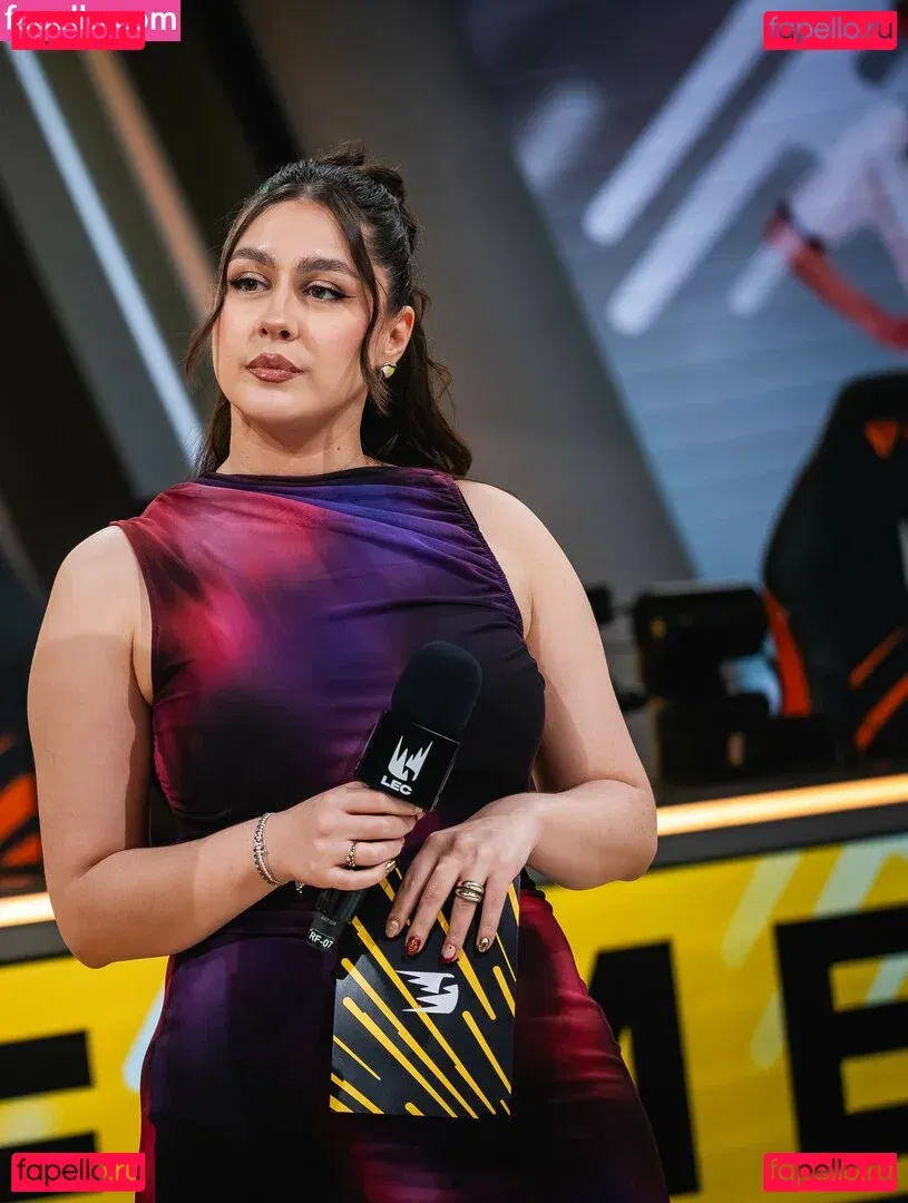 trippylunax Onlyfans Photo Gallery 