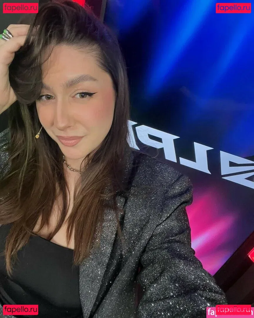 trippylunax Onlyfans Photo Gallery 