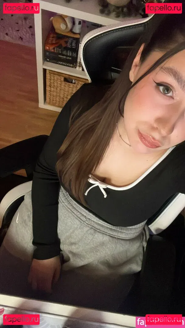 trippylunax Onlyfans Photo Gallery 