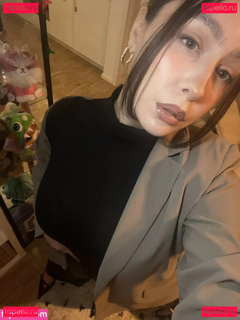 trippylunax Onlyfans Photo Gallery 