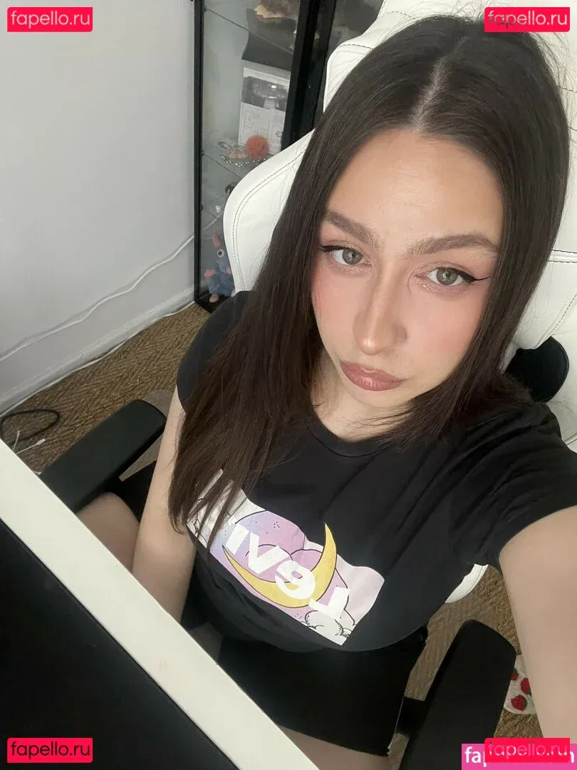 trippylunax Onlyfans Photo Gallery 