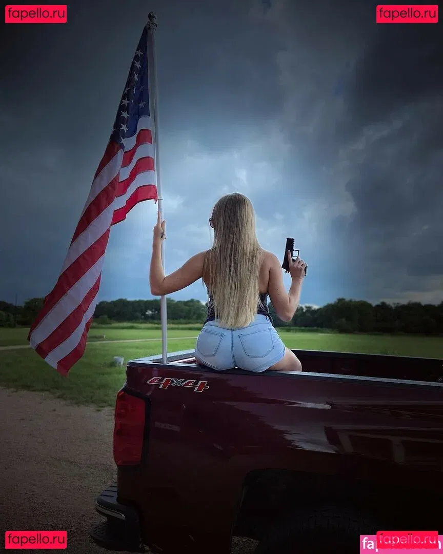 TexasHoneySuckle Onlyfans Photo Gallery 