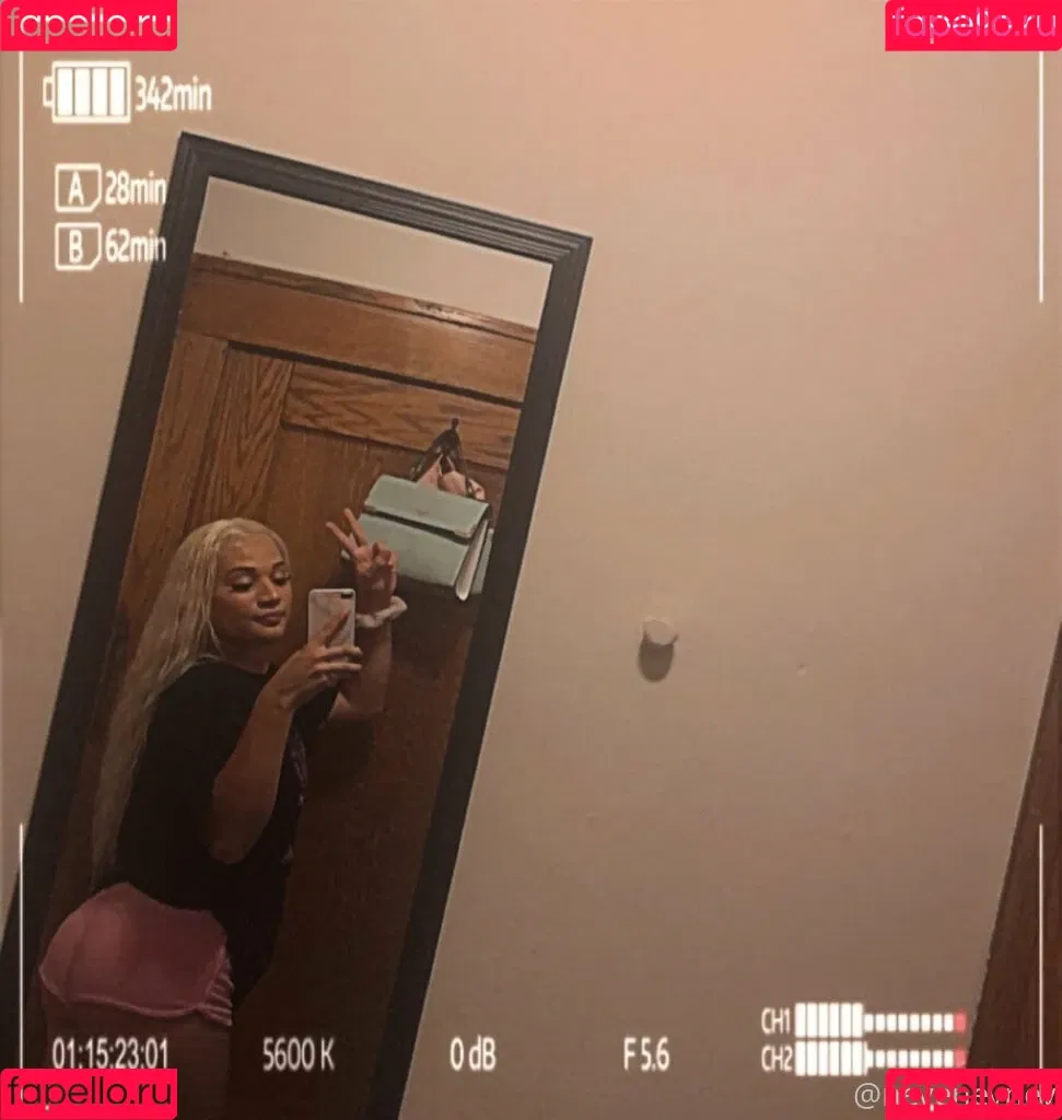 nevenevnev Onlyfans Photo Gallery 
